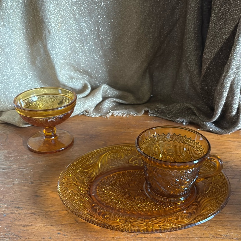 Vintage Indiana Tiara amber glass set of 4 luncheon plates, cups & sherbet cups